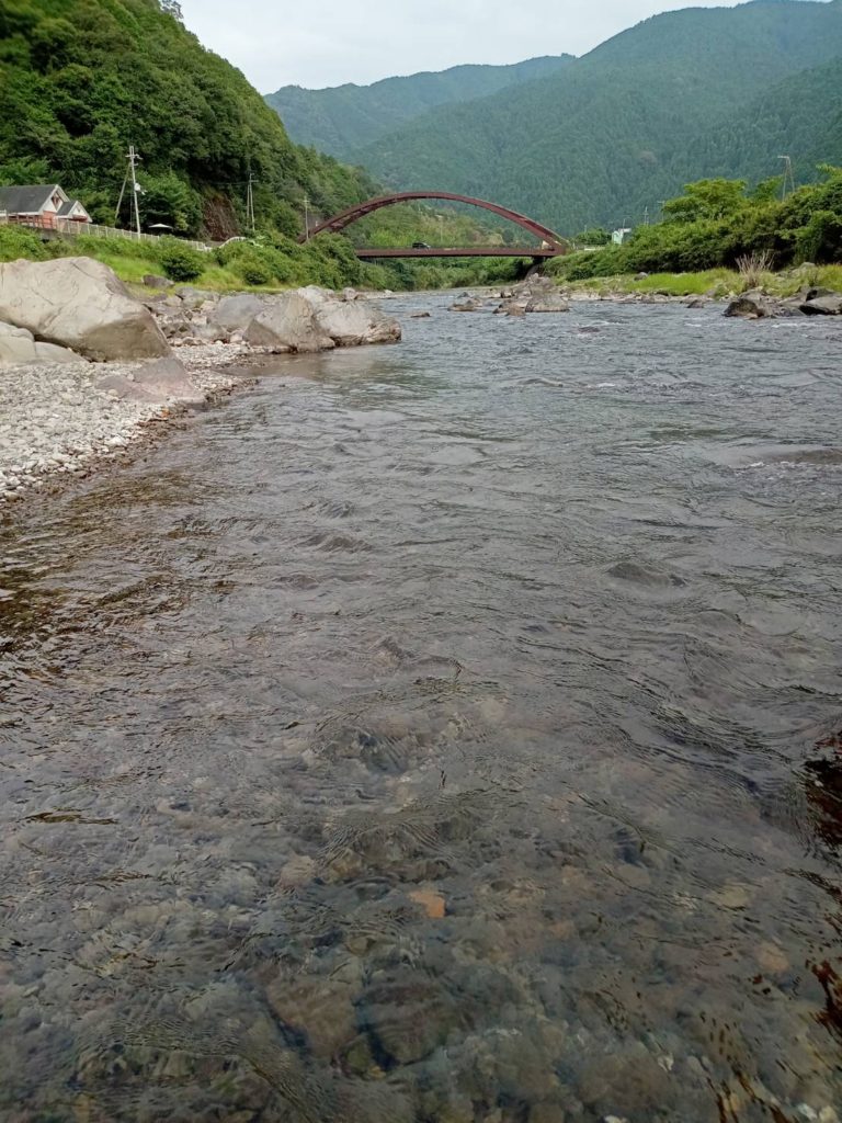 有田川での川遊び